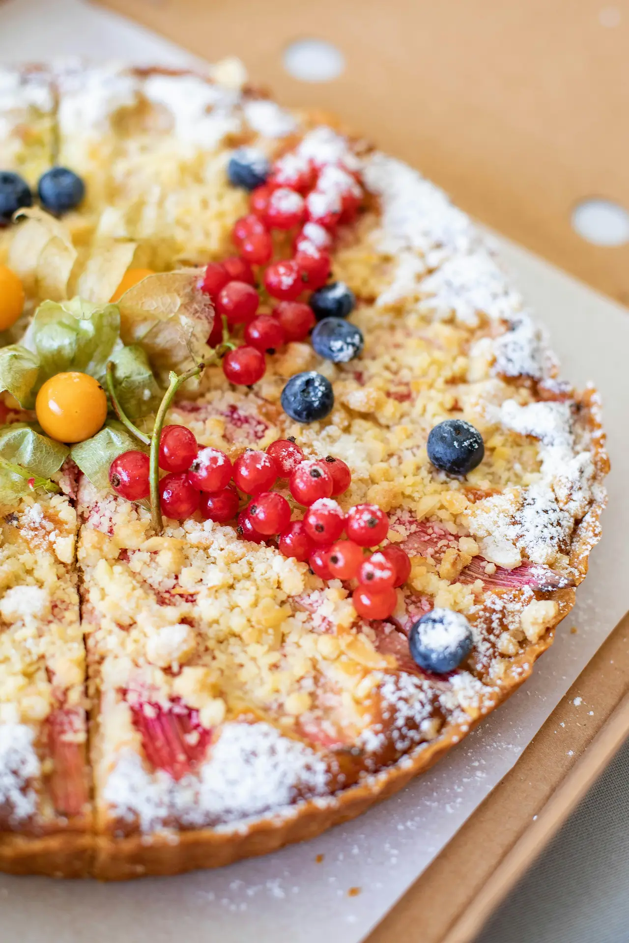 Sweet treats Berry Crumble